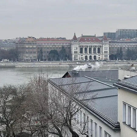The Riverhouse * Budapest