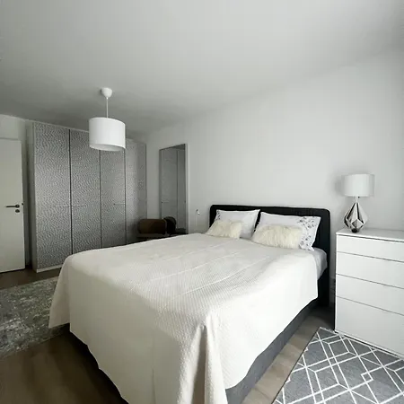 The Riverhouse Aparthotel