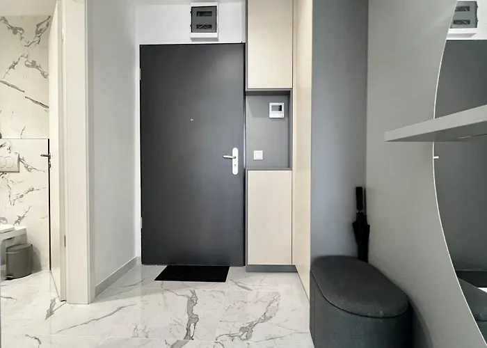 The Riverhouse Апарт-отель 4*